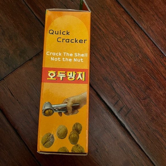 Quick Cracker - Picture 2 of 5